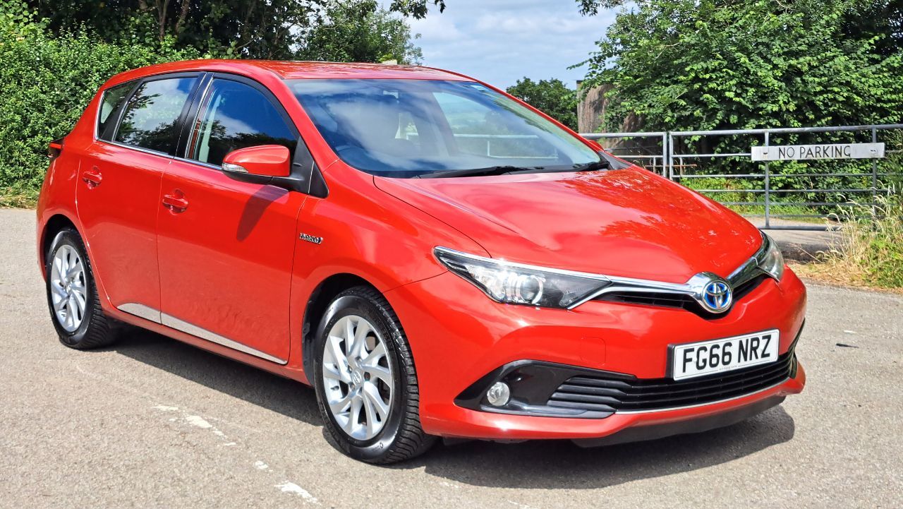 2016 Toyota Auris